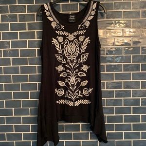 Blank and white tank